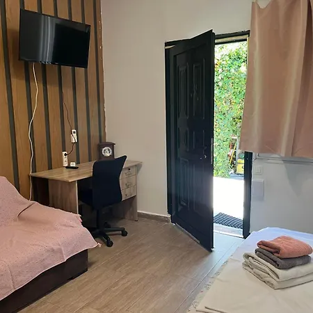 Apartment Wood *
