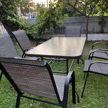 Wood Apartman Néa Mihanióna